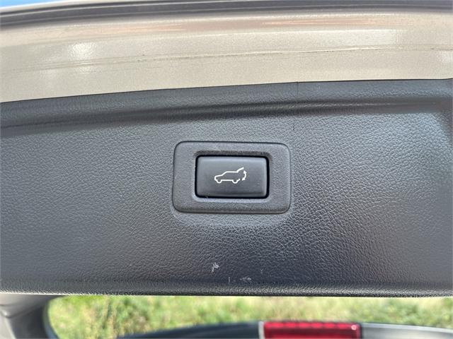 image-7, 2015 Subaru Outback 2.5 Limited at Dunedin