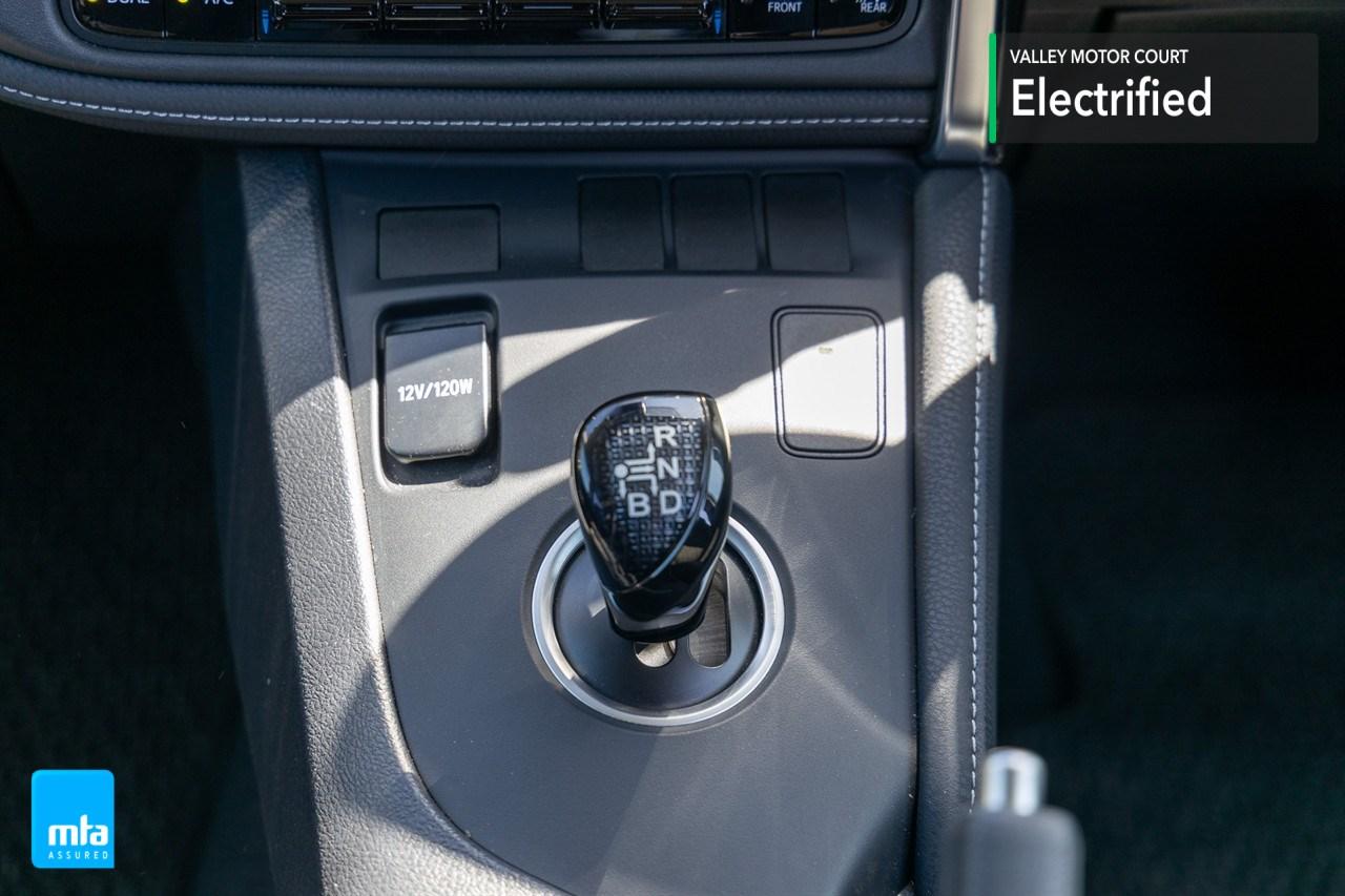 image-12, 2016 Toyota Auris Hybrid at Dunedin