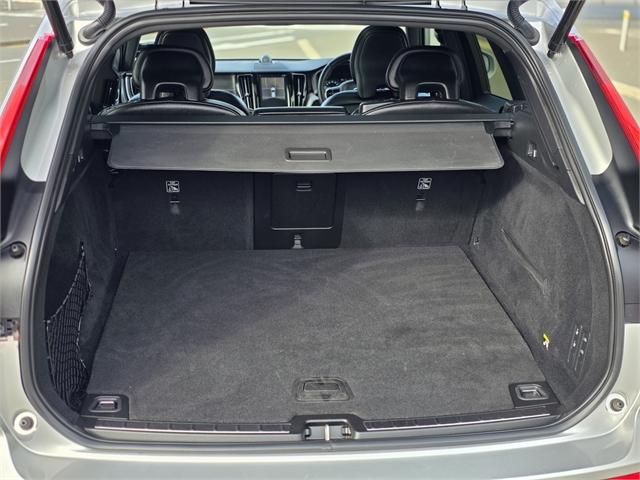 image-10, 2019 Volvo XC60 T8 PHEV |  R-DESIGN | AWD at Christchurch