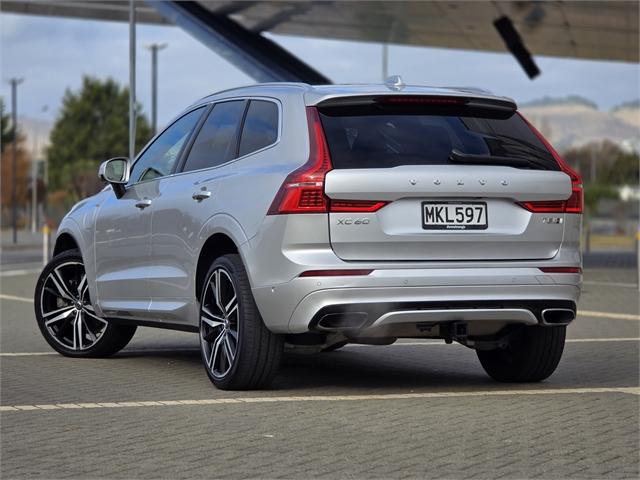 image-1, 2019 Volvo XC60 T8 PHEV |  R-DESIGN | AWD at Christchurch