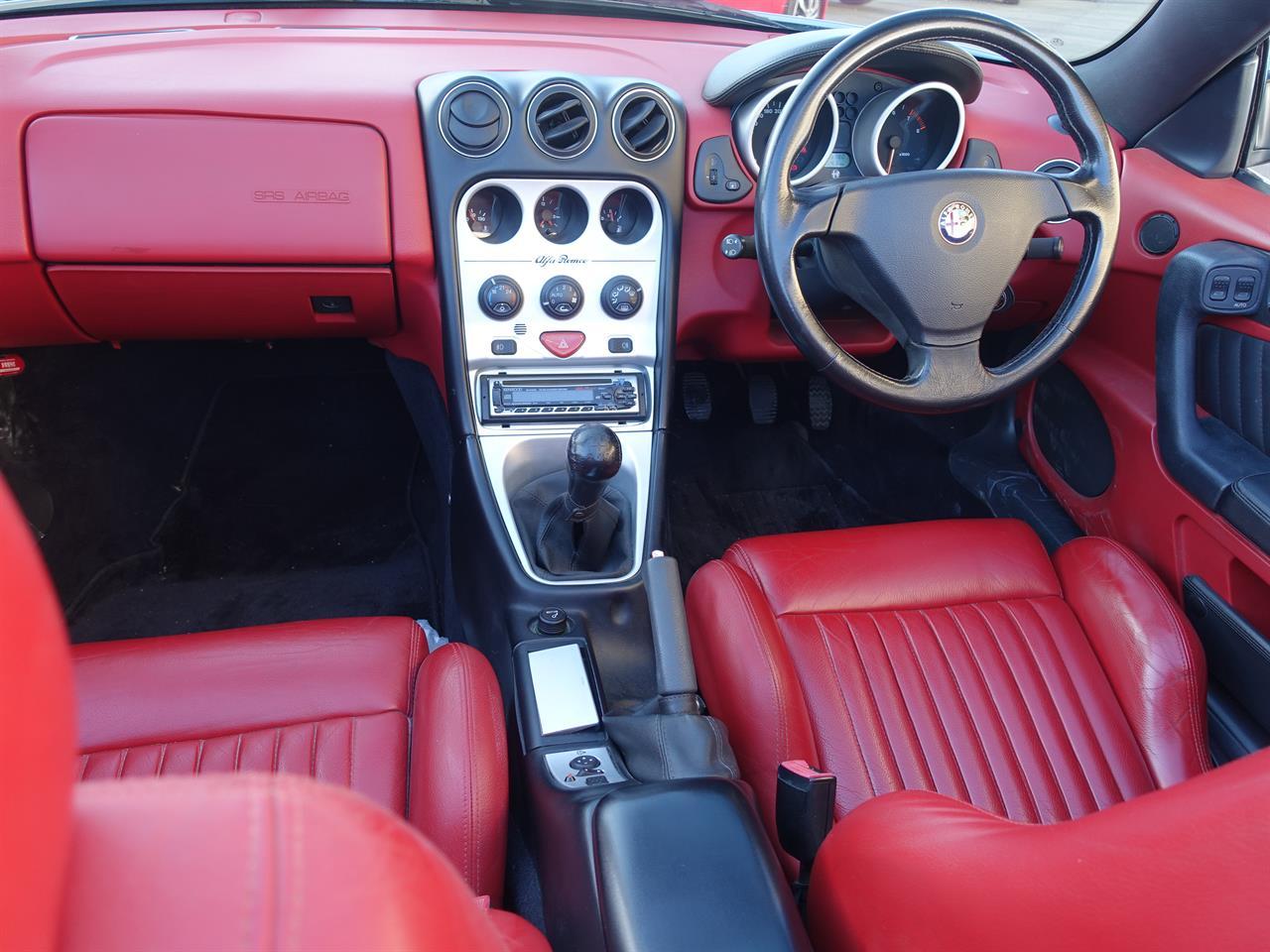 image-4, 2001 AlfaRomeo Spider at Dunedin