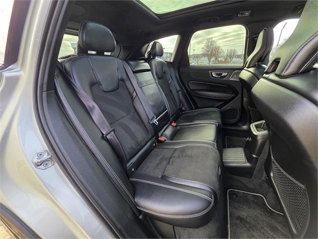 image-18, 2019 Volvo XC60 T8 PHEV |  R-DESIGN | AWD at Christchurch