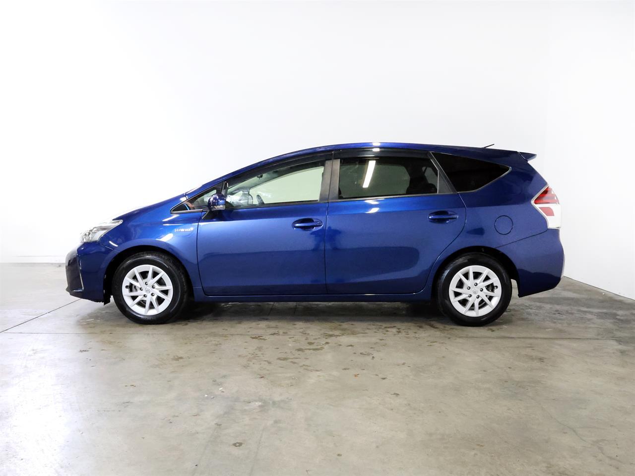 image-4, 2017 Toyota PRIUS Alpha 'S' 7-Seater 'Facelift' at Christchurch