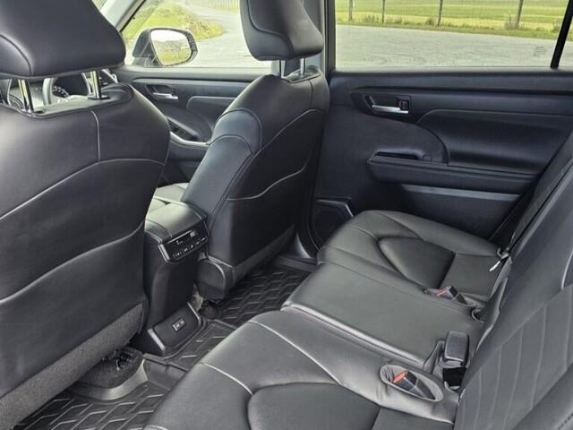 image-10, 2023 Toyota Highlander Limited 2.5P HEV ECVT AWD S at Greymouth