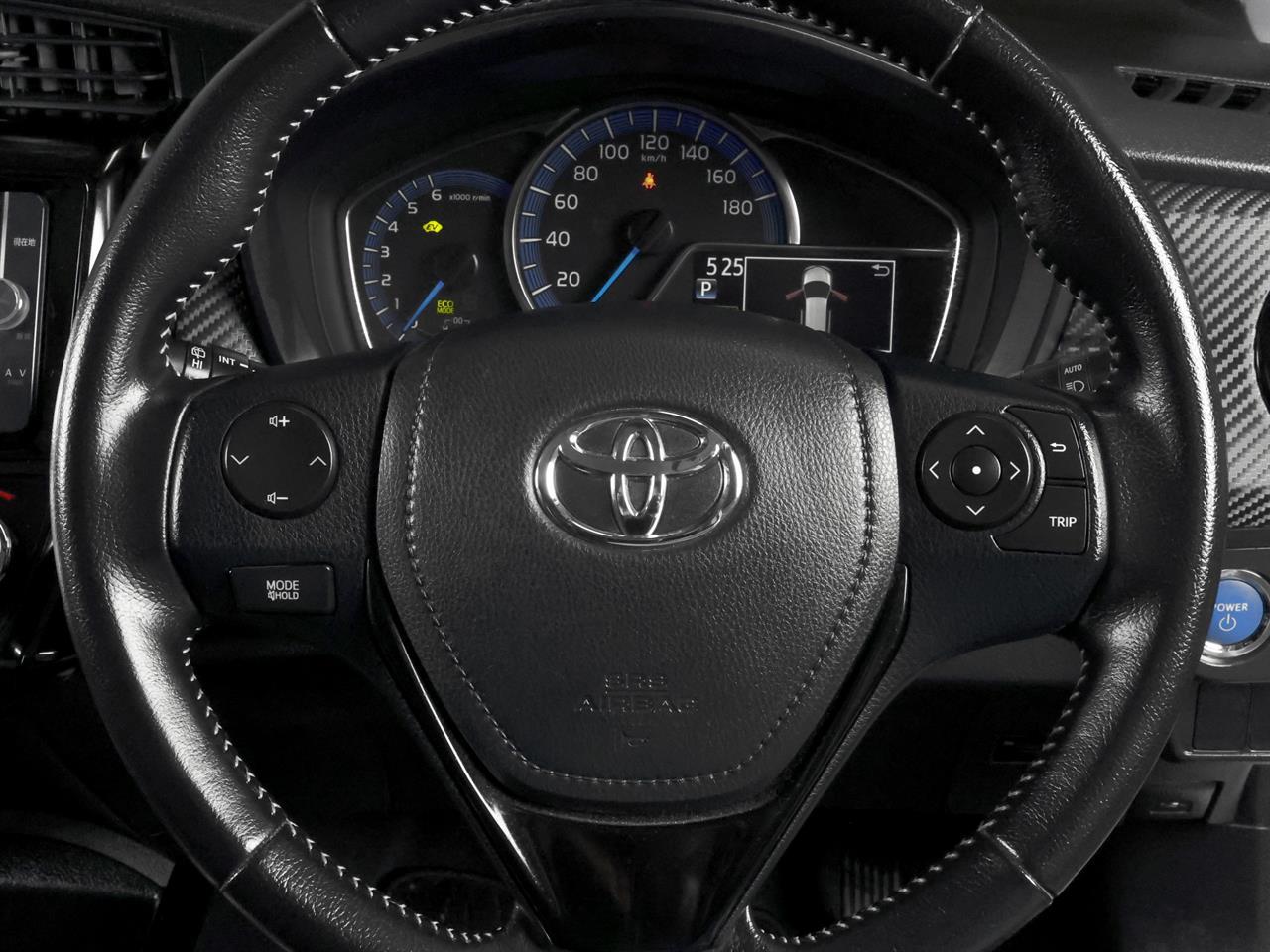 image-11, 2013 Toyota Corolla Fielder Hybrid G 'Aero Tourer' at Christchurch