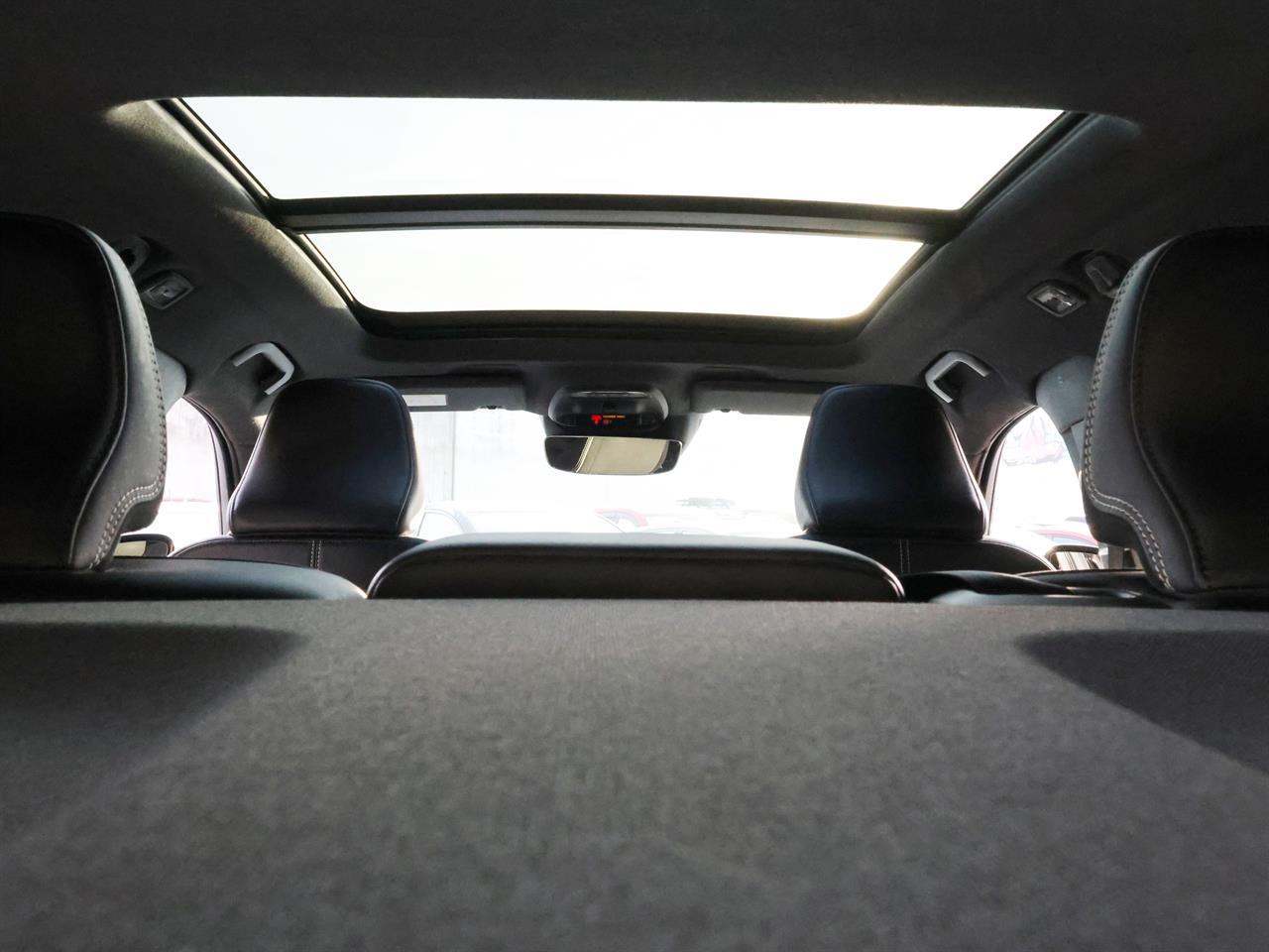 image-18, 2018 Volvo XC40 T5 AWD R-Design at Christchurch