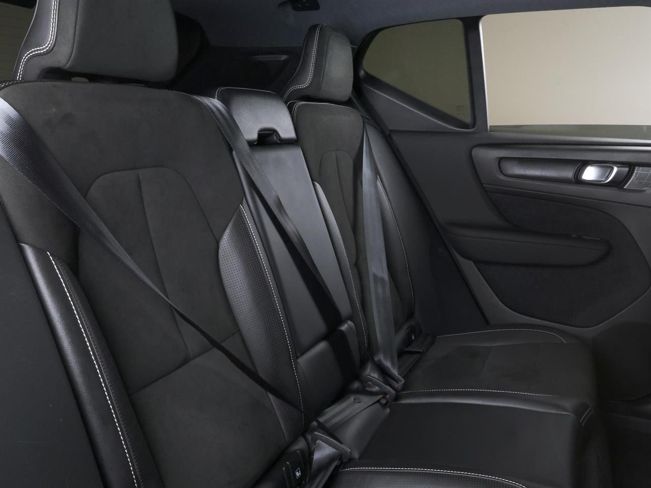image-17, 2018 Volvo XC40 T5 AWD R-Design at Christchurch