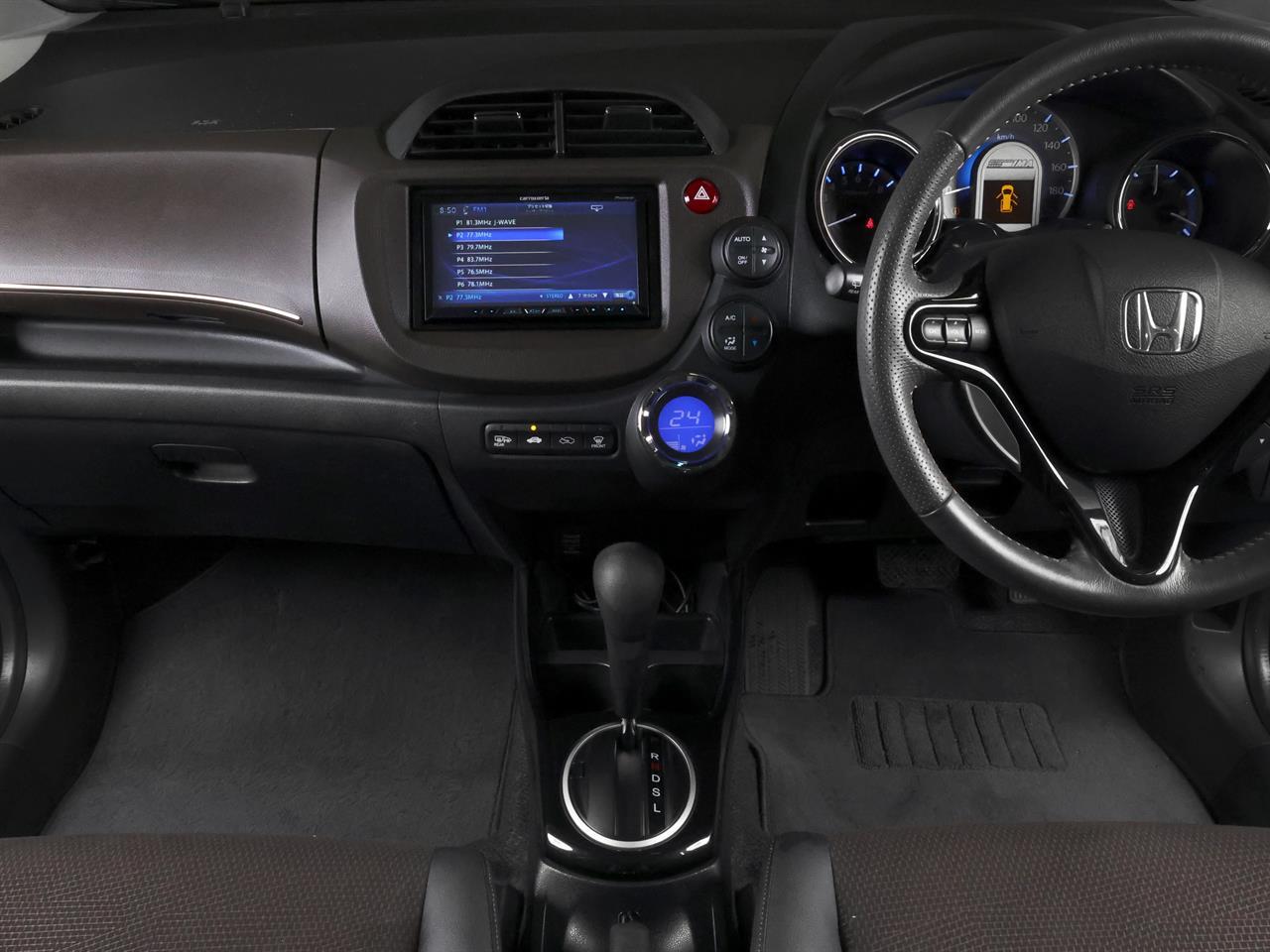 image-10, 2012 Honda Fit Shuttle 'Hybrid' at Christchurch