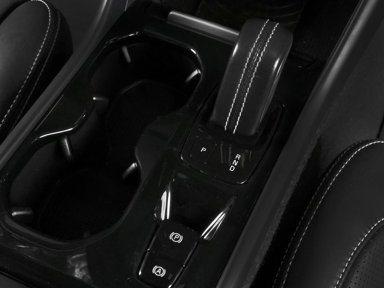 image-12, 2018 Volvo XC40 T5 AWD R-Design at Christchurch
