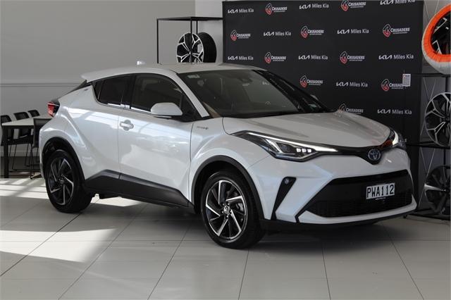 image-0, 2023 Toyota C-HR LIMITED 1.8 HYBRID at Christchurch