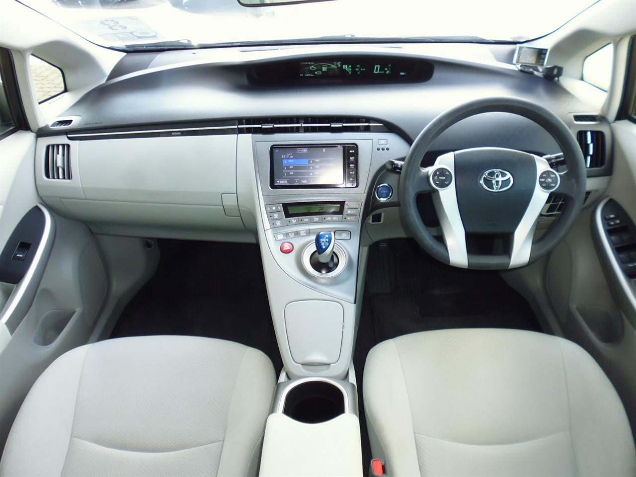 image-8, 2014 Toyota Prius S Hybrid at Christchurch