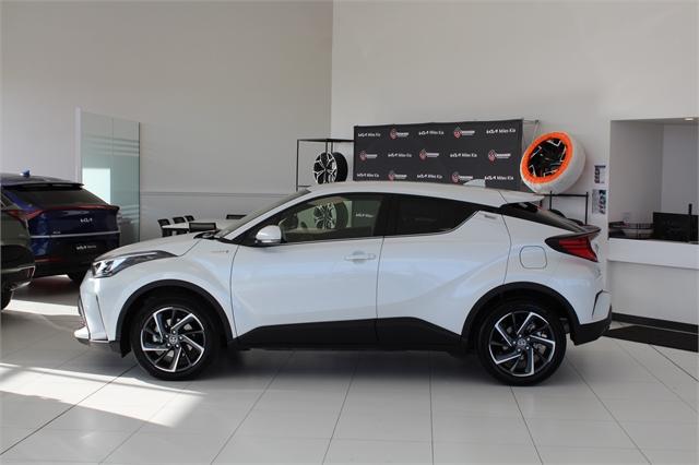 image-4, 2023 Toyota C-HR LIMITED 1.8 HYBRID at Christchurch