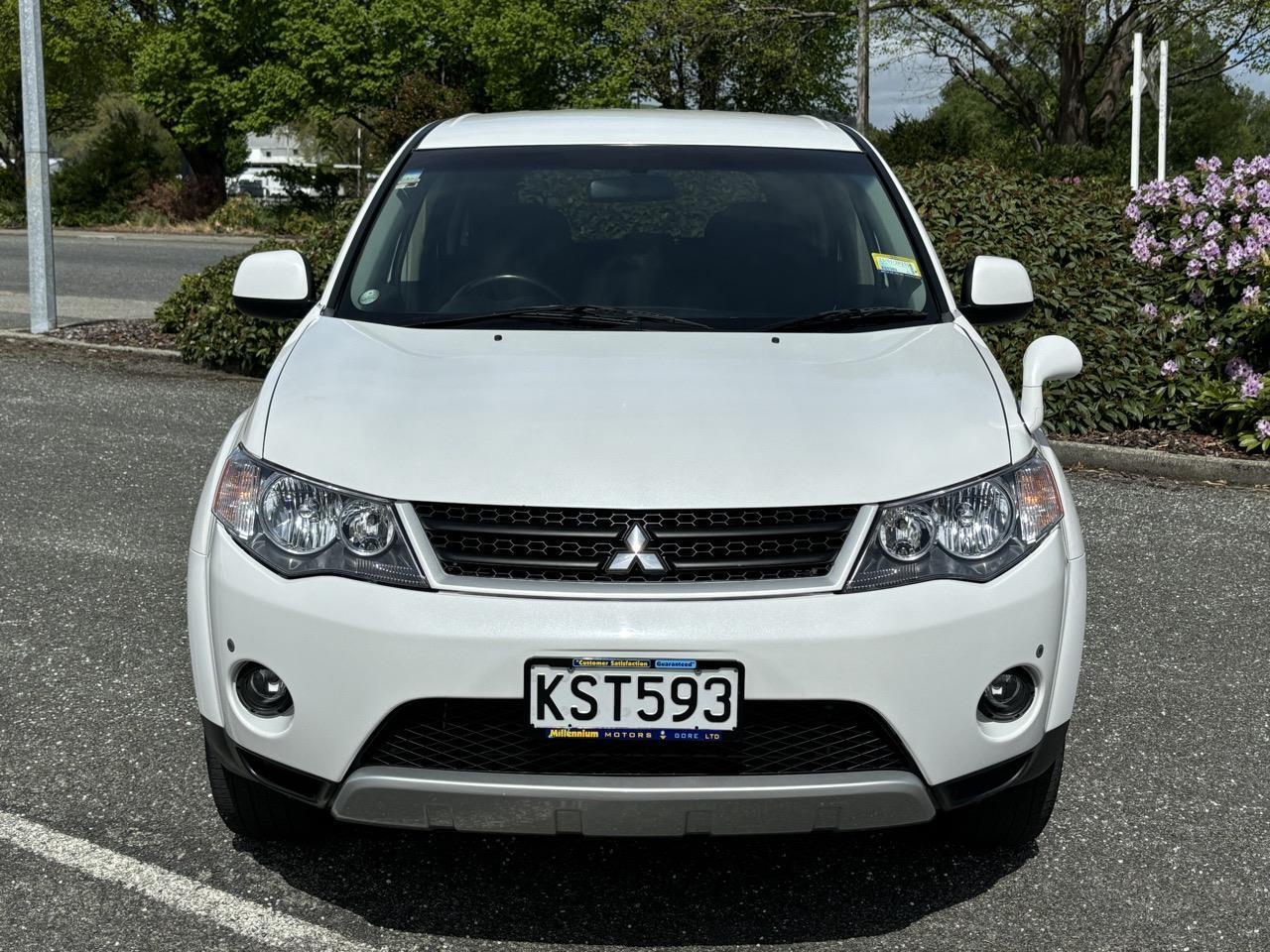 image-1, 2006 Mitsubishi Outlander 7 SEATER 4WD LOW KMS at Gore