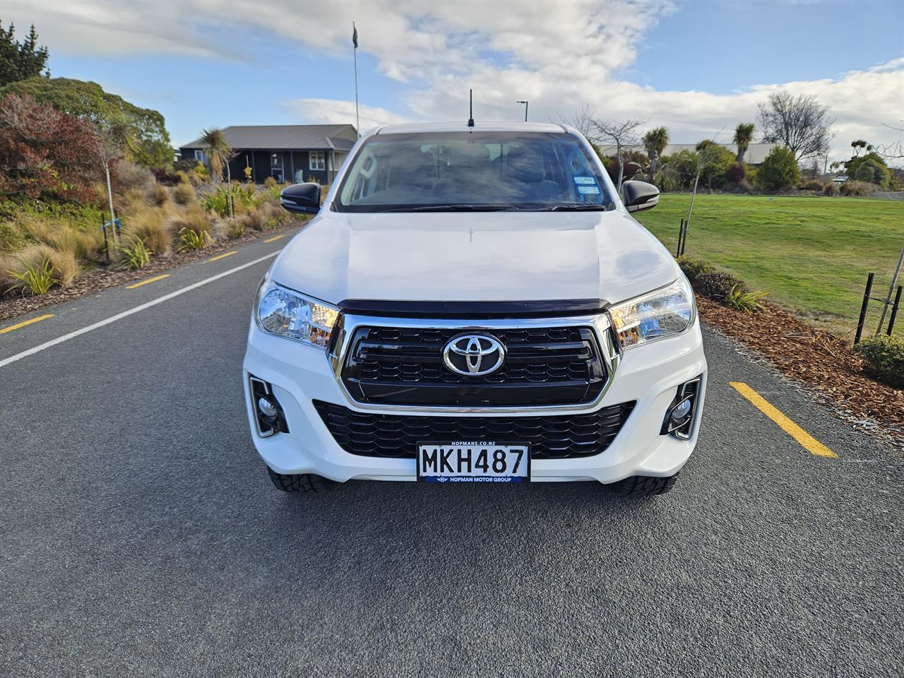 image-1, 2019 Toyota Hilux SR TD DC 2.8D/4WD at Christchurch