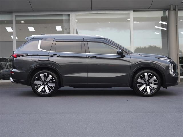 image-1, 2025 Mitsubishi Outlander XLS 2.5 4x4 auto at Dunedin