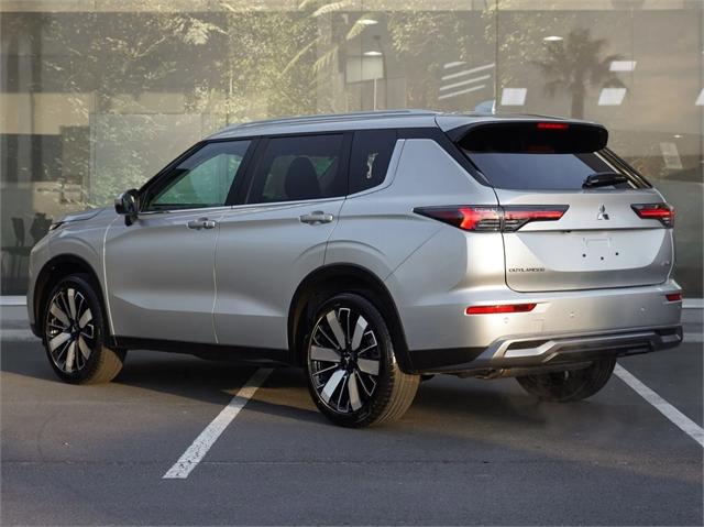 image-1, 2025 Mitsubishi Outlander XLS 2.5 4x4 auto at Dunedin