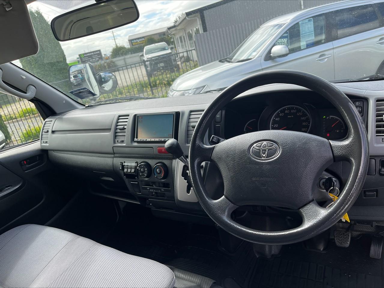 image-10, 2010 Toyota Hiace at Waimakariri