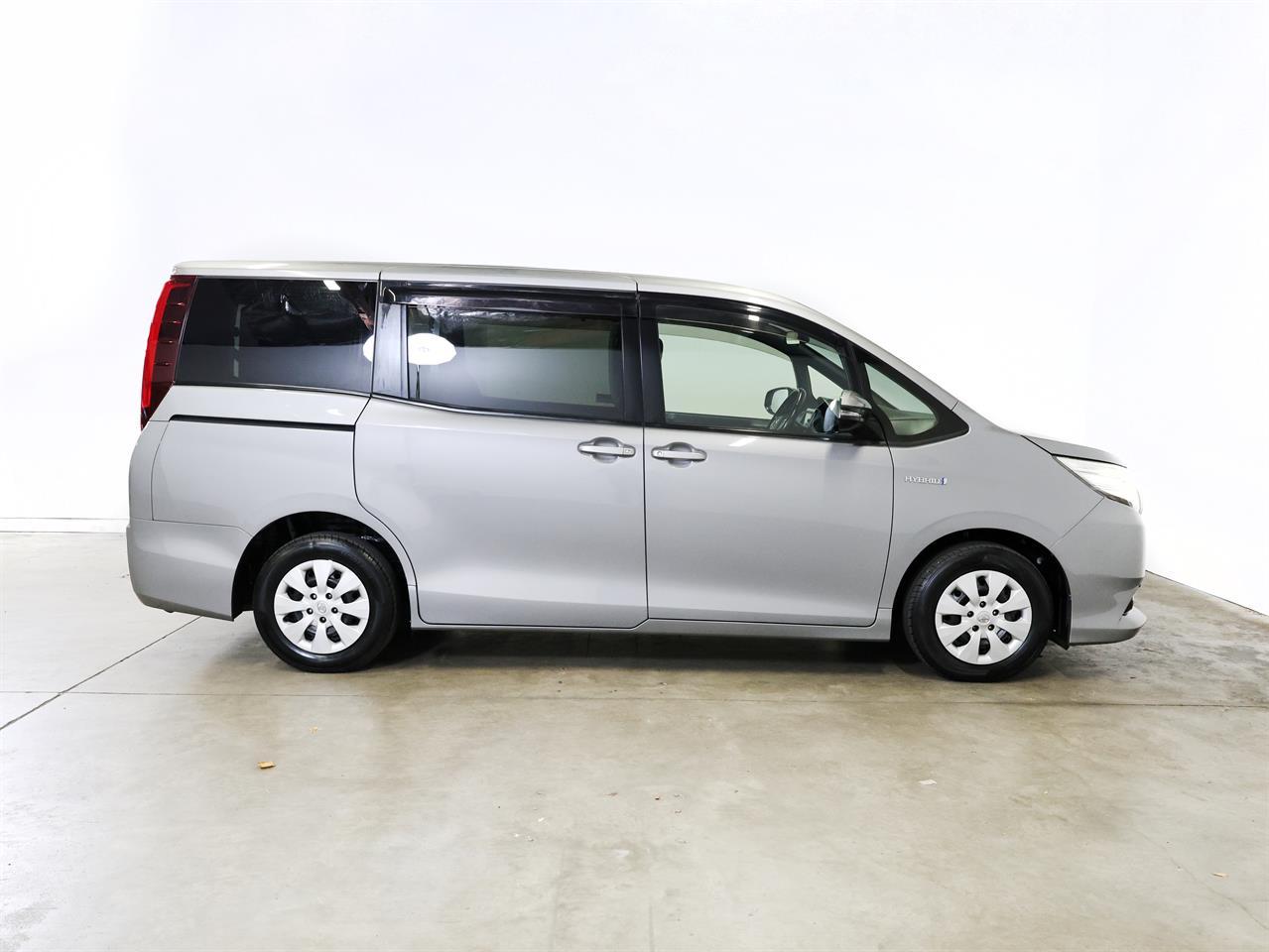 image-9, 2015 Toyota NOAH Hybrid 1.8lt 7-Seater 'X' at Christchurch