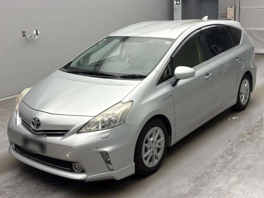 image-0, 2012 Toyota Prius Alpha 7 Seater at Dunedin