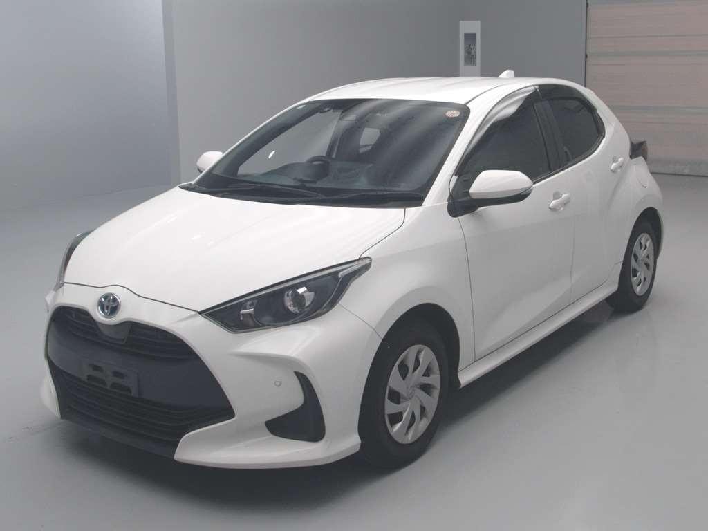 image-0, 2021 Toyota Vitz 1.5L HYBRID at Dunedin