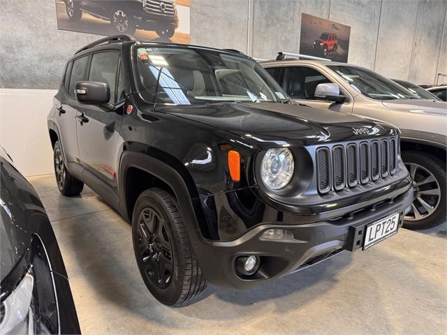 image-2, 2018 Jeep Renegade Trailhawk 2.4P/4WD at Dunedin