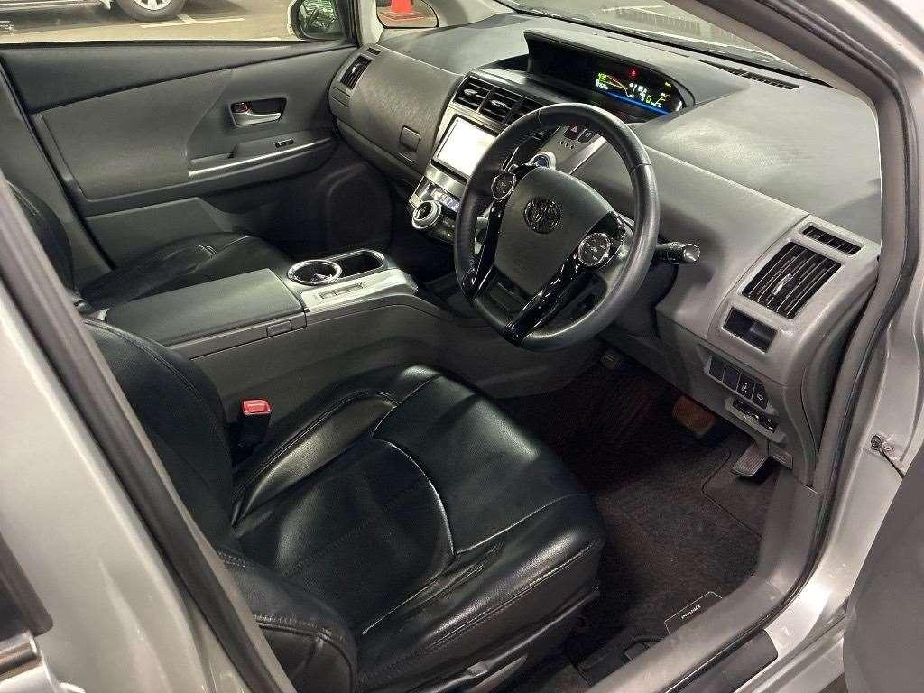 image-2, 2012 Toyota Prius Alpha 7 Seater at Dunedin