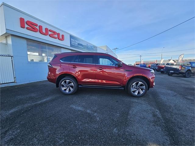 image-2, 2025 Isuzu MU-X LS-T SUV 3.0D 4x4 6AT at Invercargill