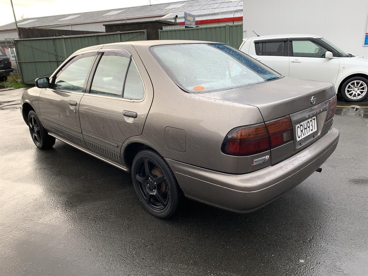 1996 Nissan Sunny On Handshake