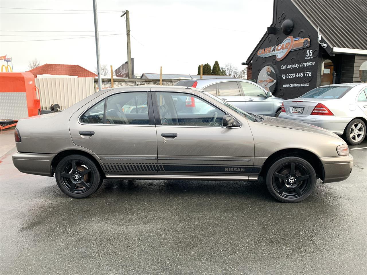 Nissan sunny 1996