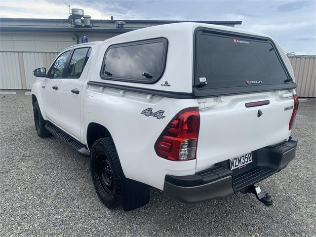 image-2, 2020 Toyota Hilux Sr Td Dc 2.8Dt/4Wd at Waimakariri