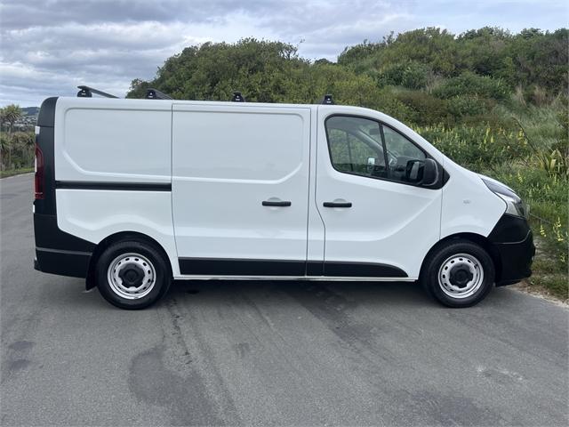 image-3, 2022 Mitsubishi Express SWB 2.0D/6AT at Dunedin