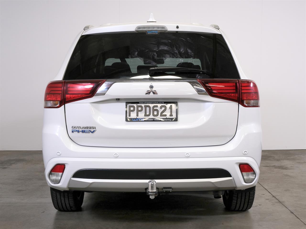 image-6, 2015 Mitsubishi Outlander PHEV G 4WD Facelift 'Lea at Christchurch