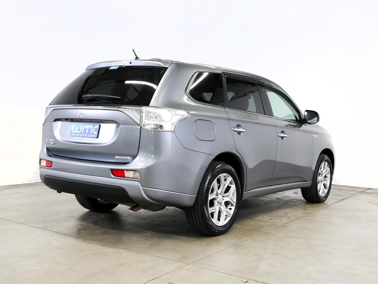 image-7, 2014 Mitsubishi Outlander PHEV 4WD G at Christchurch