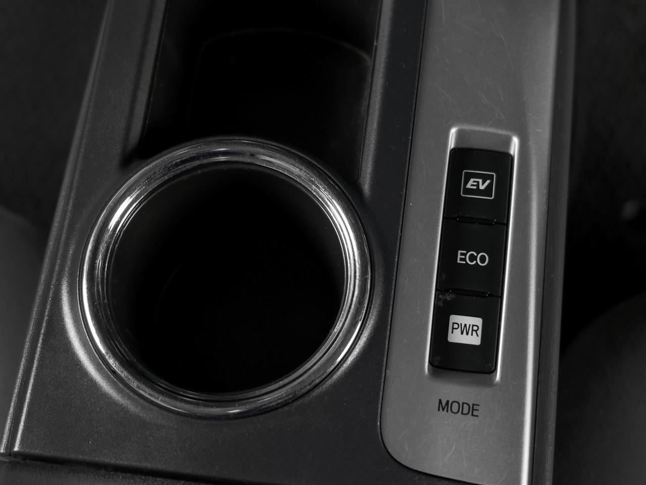 image-13, 2012 Toyota PRIUS Alpha Hybrid 'G' 7-Seater at Christchurch