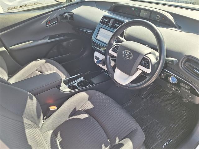 image-11, 2018 Toyota Prius 1.8 Hybrid S Safety Plus at Christchurch