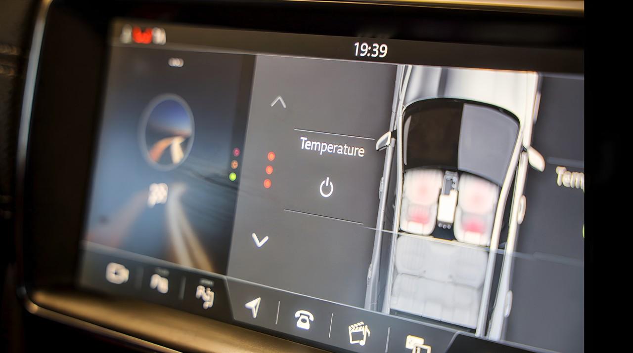 image-8, 2018 Jaguar F-Pace 30D R-SPORT 3.0D/4WD at Dunedin