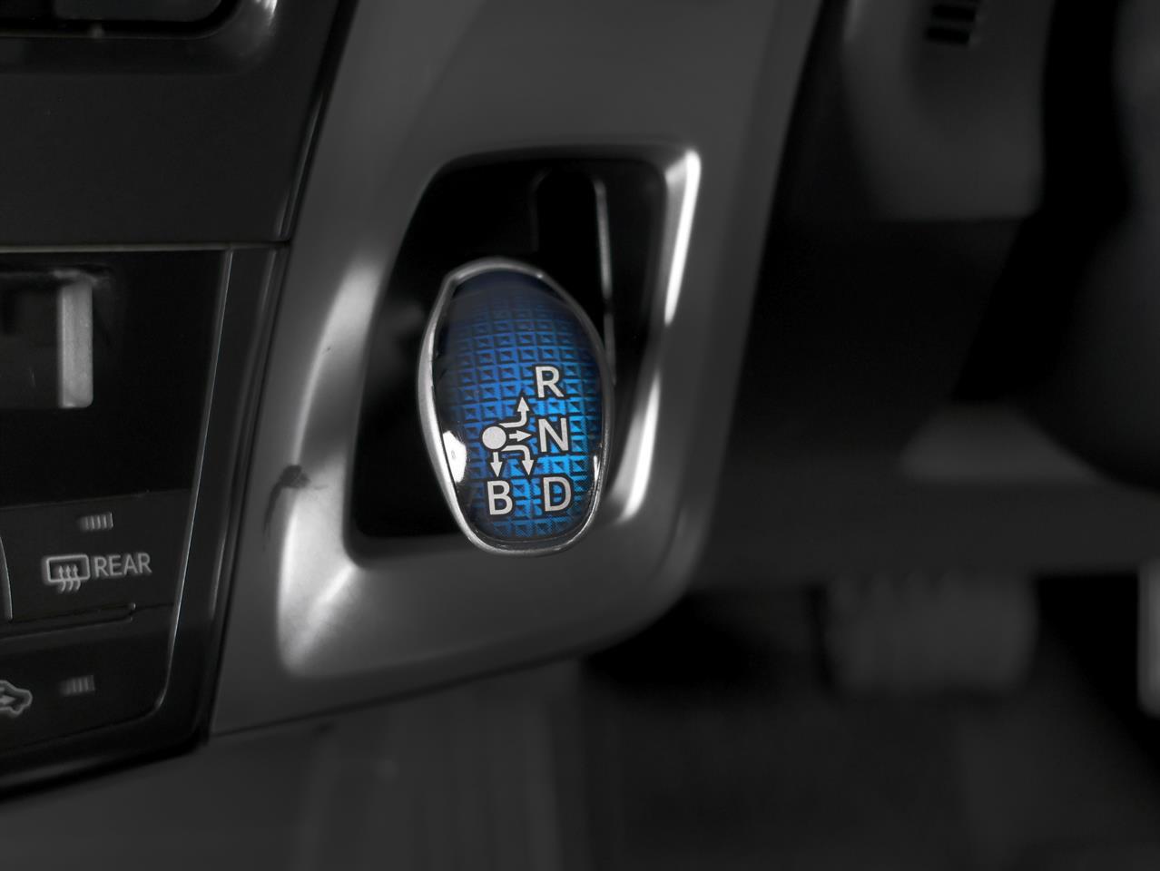 image-12, 2012 Toyota PRIUS Alpha Hybrid 'G' 7-Seater at Christchurch