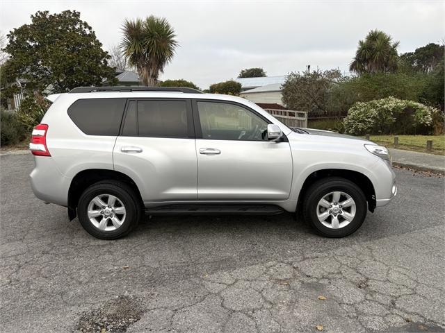 image-2, 2017 Toyota Land Cruiser Prado GX 4WD 2.8D SUV/5 6 at Waimakariri