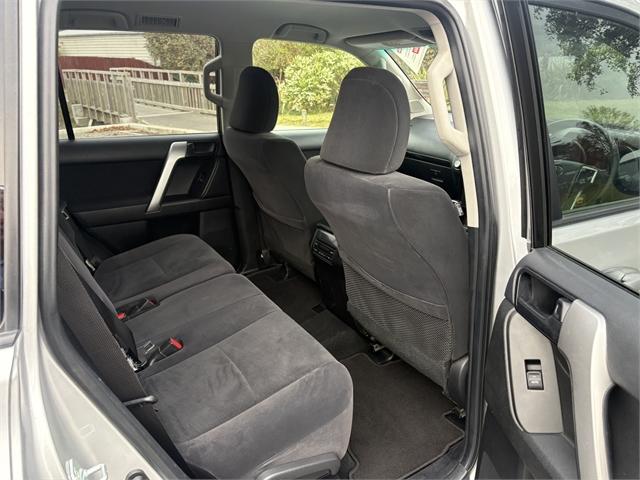 image-10, 2017 Toyota Land Cruiser Prado GX 4WD 2.8D SUV/5 6 at Waimakariri