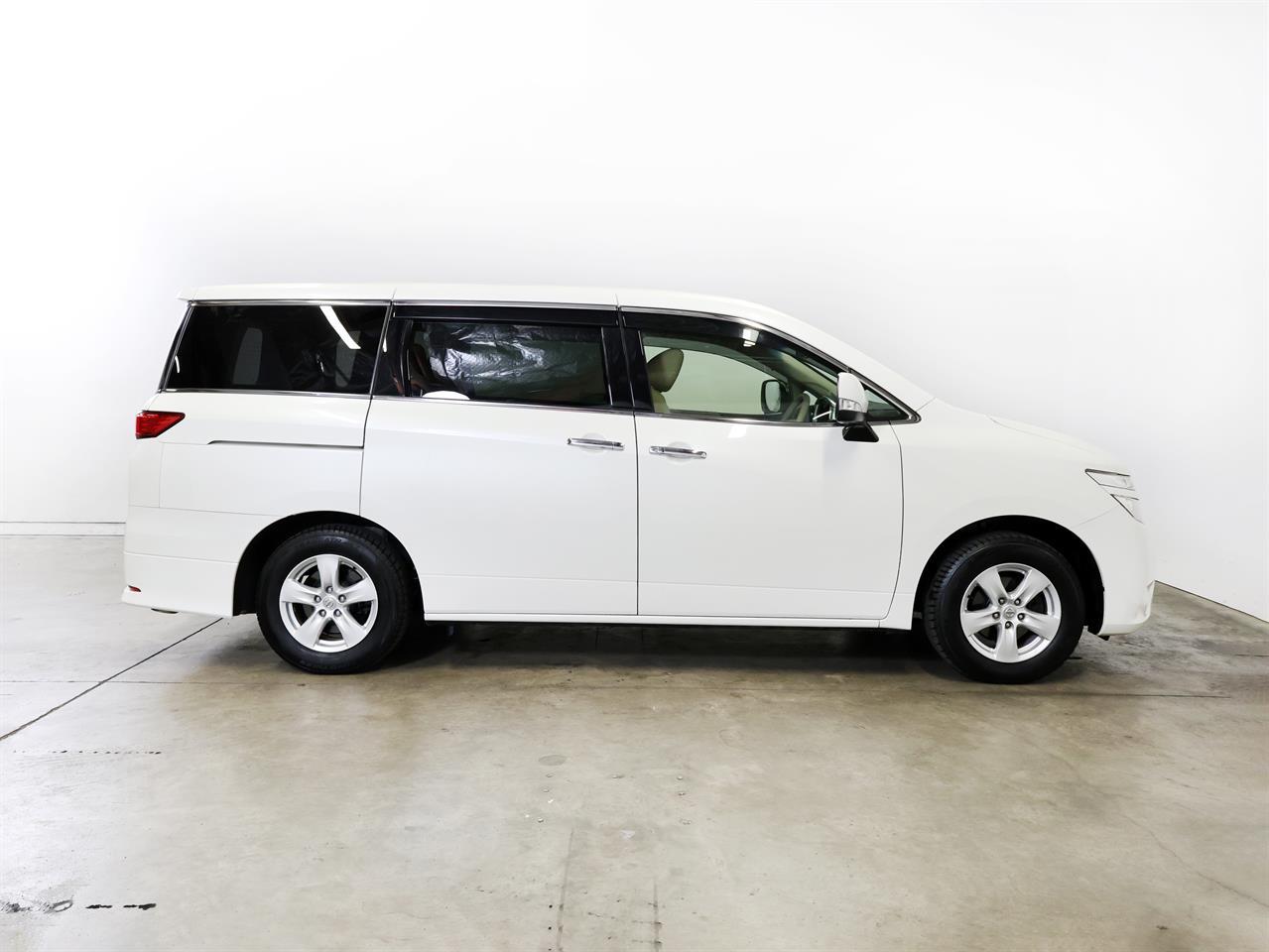 image-9, 2017 Nissan Elgrand 250XG 8-Seater at Christchurch