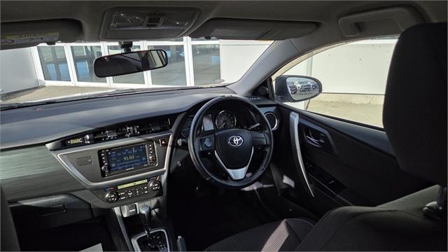 image-10, 2012 Toyota Auris at Invercargill