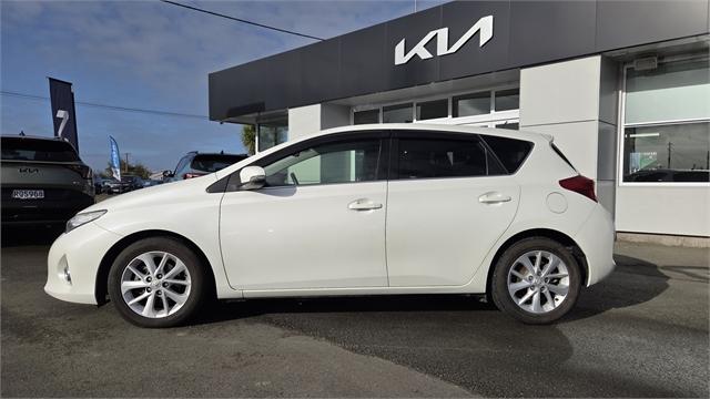 image-2, 2012 Toyota Auris at Invercargill