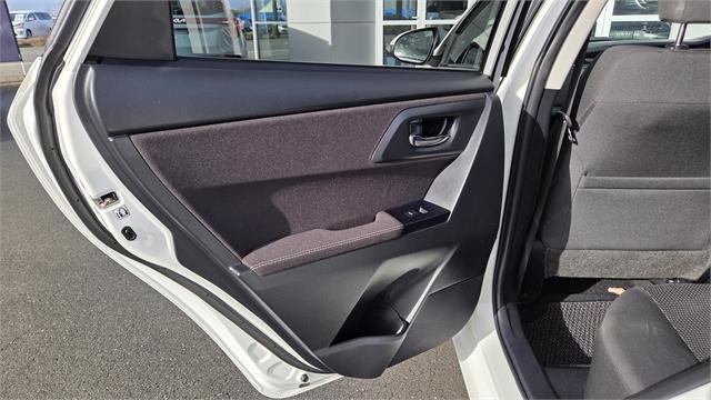 image-11, 2012 Toyota Auris at Invercargill