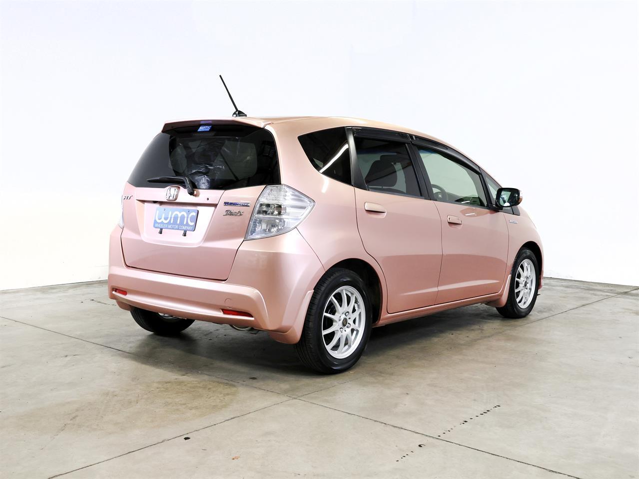 image-7, 2013 Honda Fit 1.3lt Hybrid 'She's Edition' at Christchurch