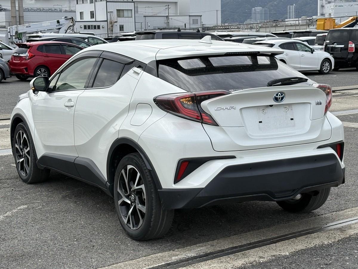 image-4, 2017 Toyota C-HR (CHR) Hybrid G at Christchurch