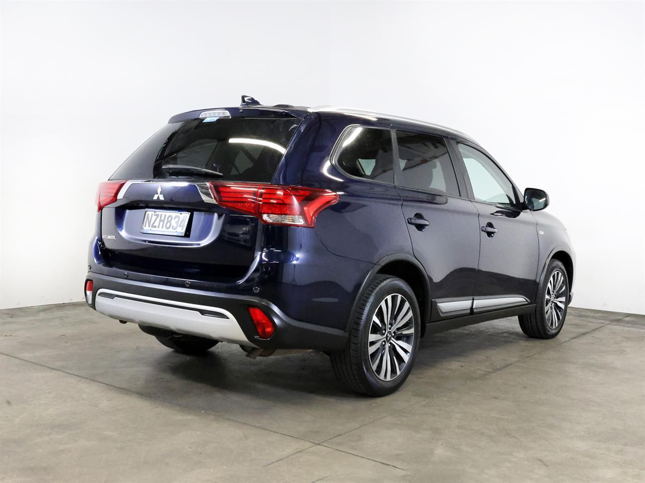 image-7, 2022 Mitsubishi Outlander LS 'NZ New' 7-Seater at Christchurch