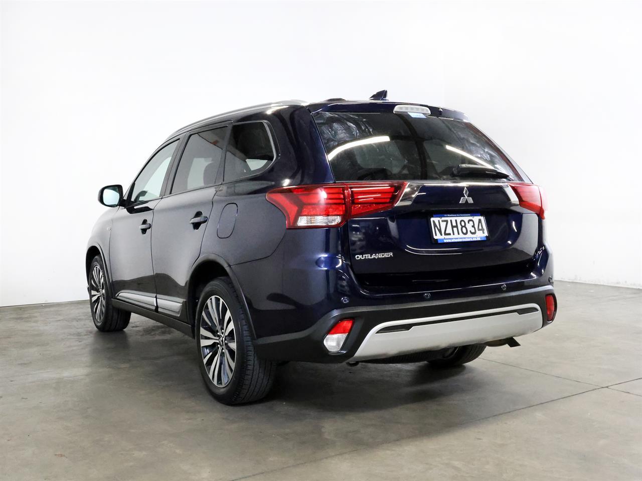 image-5, 2022 Mitsubishi Outlander LS 'NZ New' 7-Seater at Christchurch
