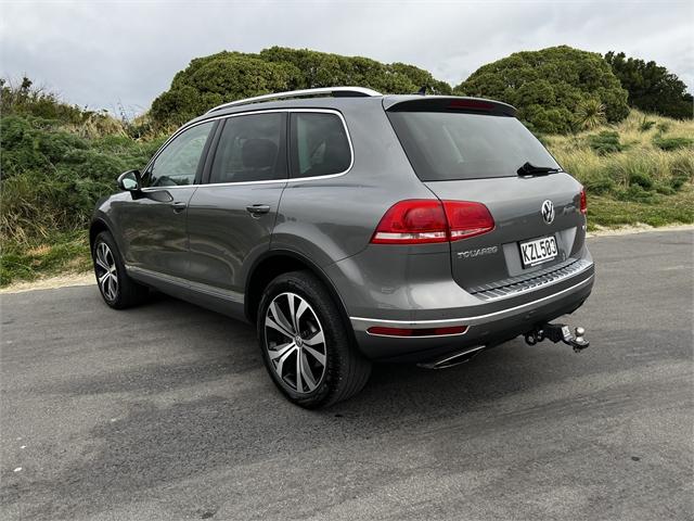 image-2, 2017 Volkswagen Touareg 3.0 TDi 180KW at Dunedin