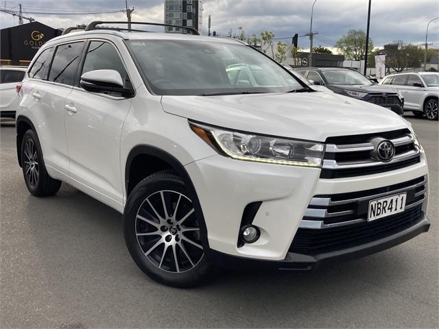 image-0, 2020 Toyota Highlander Limited 3.5P/4Wd/8At at Christchurch