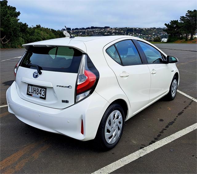 image-5, 2018 Toyota Prius c GX 1.5P HV ECVT FWD HB/5D/5S ( at Dunedin